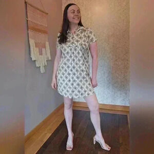 ABS Allen Scwartz Mod-Style Dress With Abstract Pattern and Large Buttons Size 6